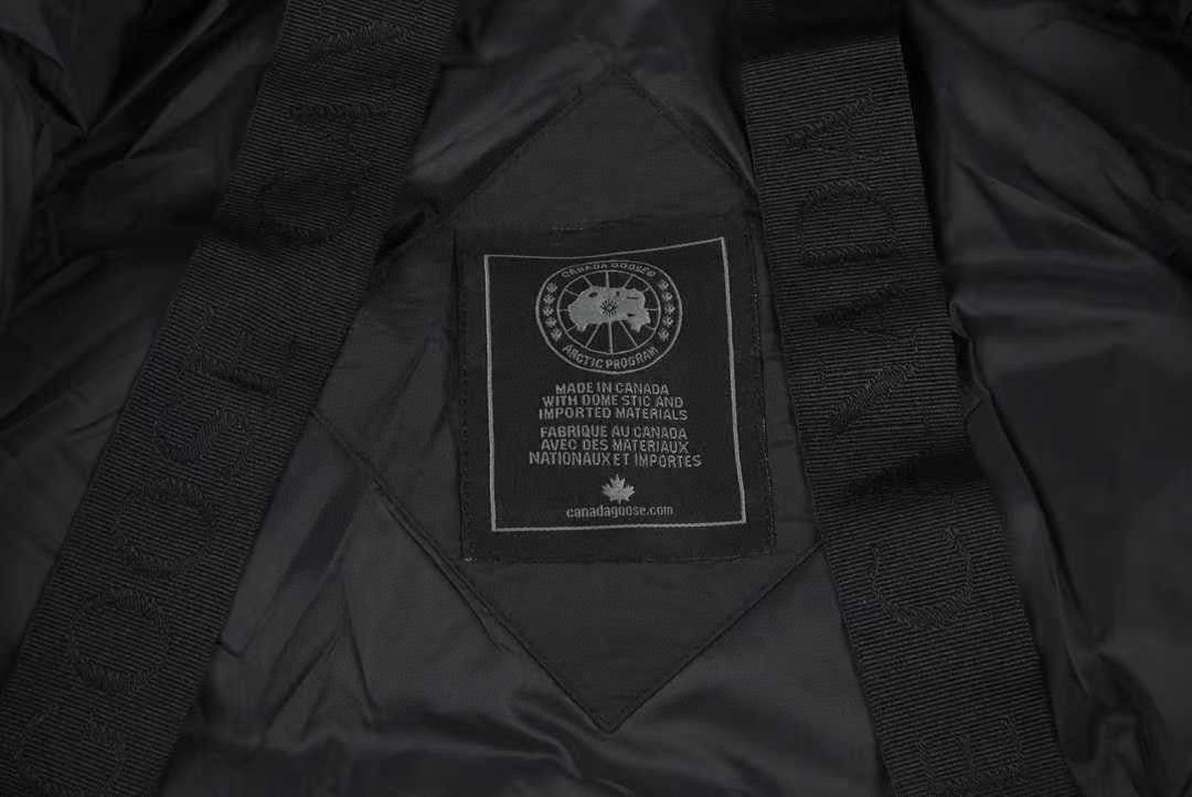 Canada Goose Black Label  Down Jacket - Unisex Winter Edition