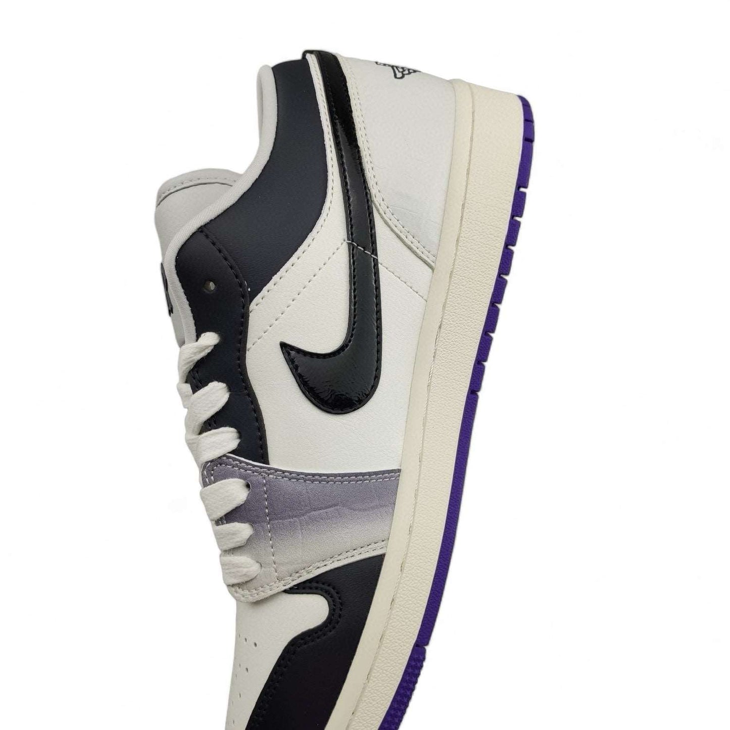 Nike Air Jordan 1 Low | nike-air-jordan-1-low-15