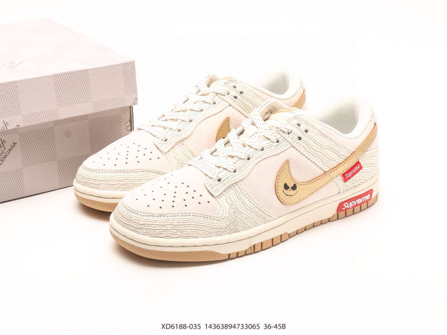 Supreme x Nike SB Dunk Low Exclusive Limited Edition | supreme-x-nike-sb-dunk-low-exclusive-limited-edition-1