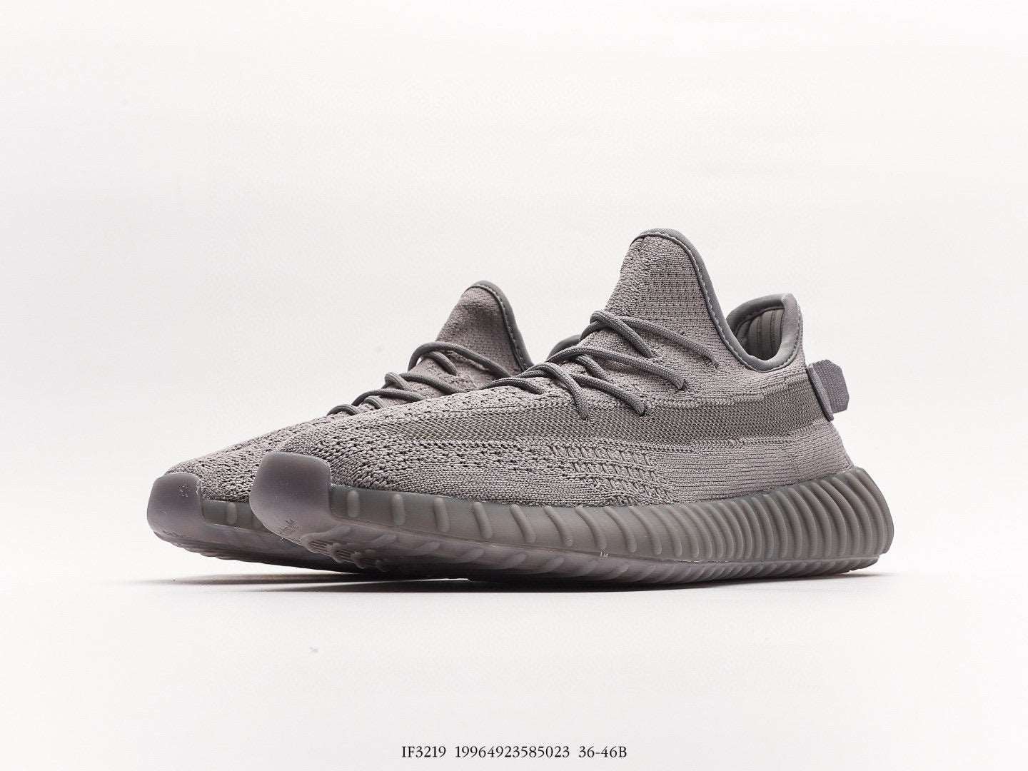 Adidas Yeezy Boost 350 V2  sneaker in Grey color | adidas-yeezy-boost-350-v2-sneaker-in-grey-color