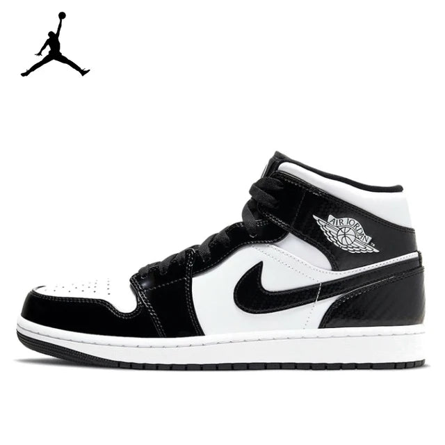 Air Jordan 1 Mid 'Chicago' Red and White For Men Classic Retro Basketball Sneakers Shoes 554724-173 | air-jordan-1-mid-chicago-red-and-white-for-men-classic-retro-basketball-sneakers-shoes-554724-173