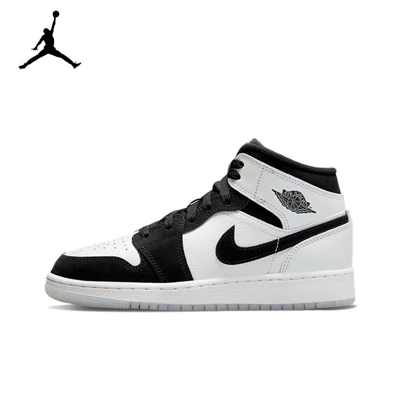 Air Jordan 1 Mid 'Oreo'Black and White Color GS Size For Women Classic Retro Basketball Sneakers Shoes DN4321-100 | air-jordan-1-mid-oreoblack-and-white-color-gs-size-for-women-classic-retro-basketball-sneakers-shoes-dn4321-100